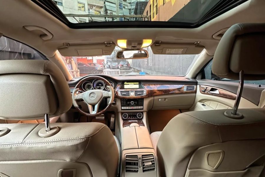 Mercedes benz CLS 350